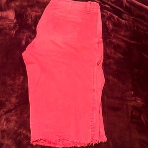 Men pink true religion shorts